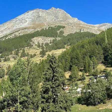 木屋 Le Randonneur Charmful Near Zermatt 6 To 12p